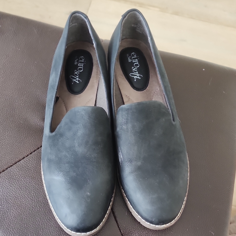 Sofft Black Faux Suede Leather Slip-On Loafers Euro Soft Size 8.5